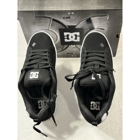 DC Shoe Company Black/white Model # 300678 Women’s Sz 7 - Picture 1 of 7